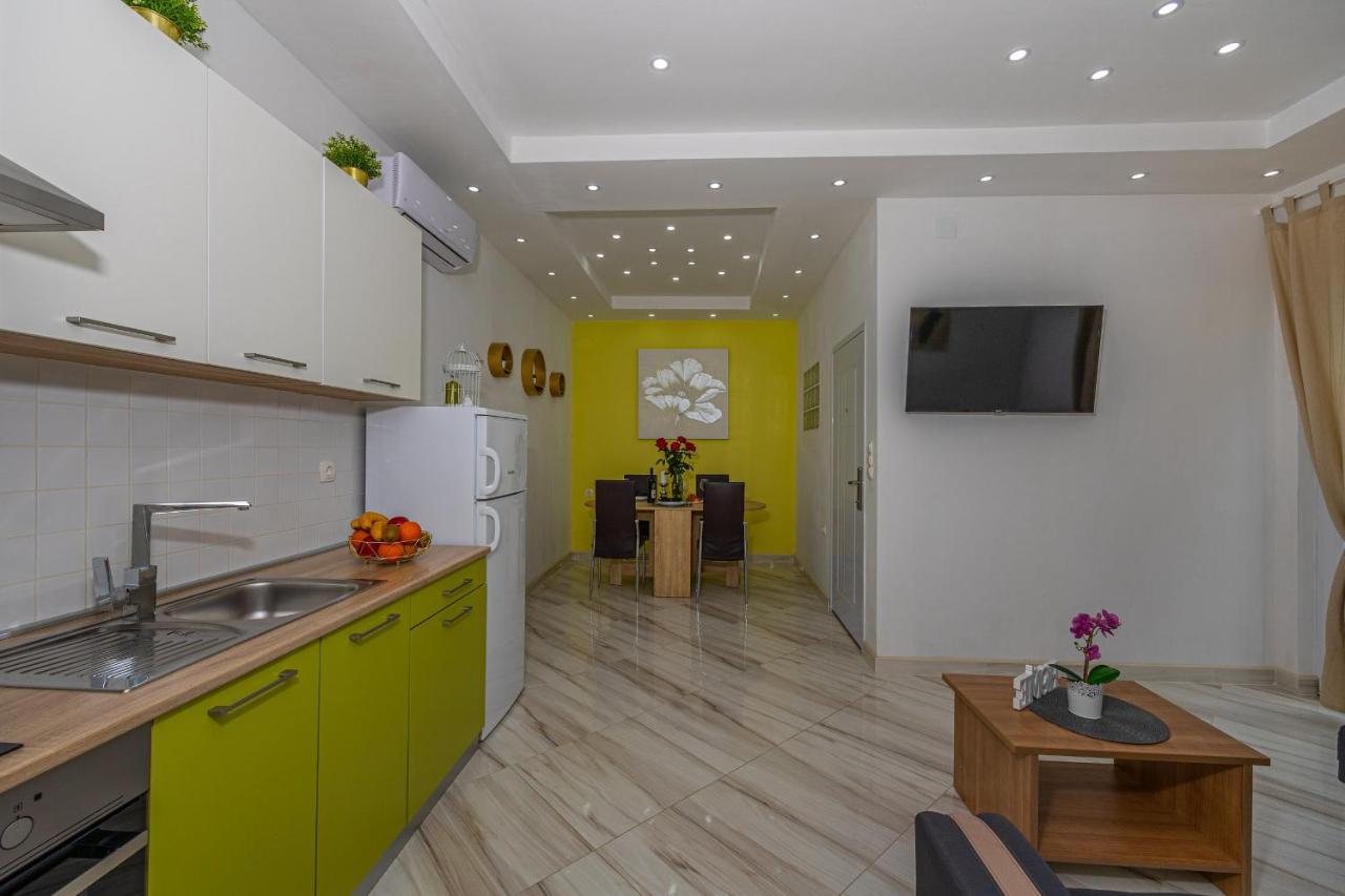Holiday Home Dusak With Swimming Pool And Jacuzzi Dramalj Exterior foto